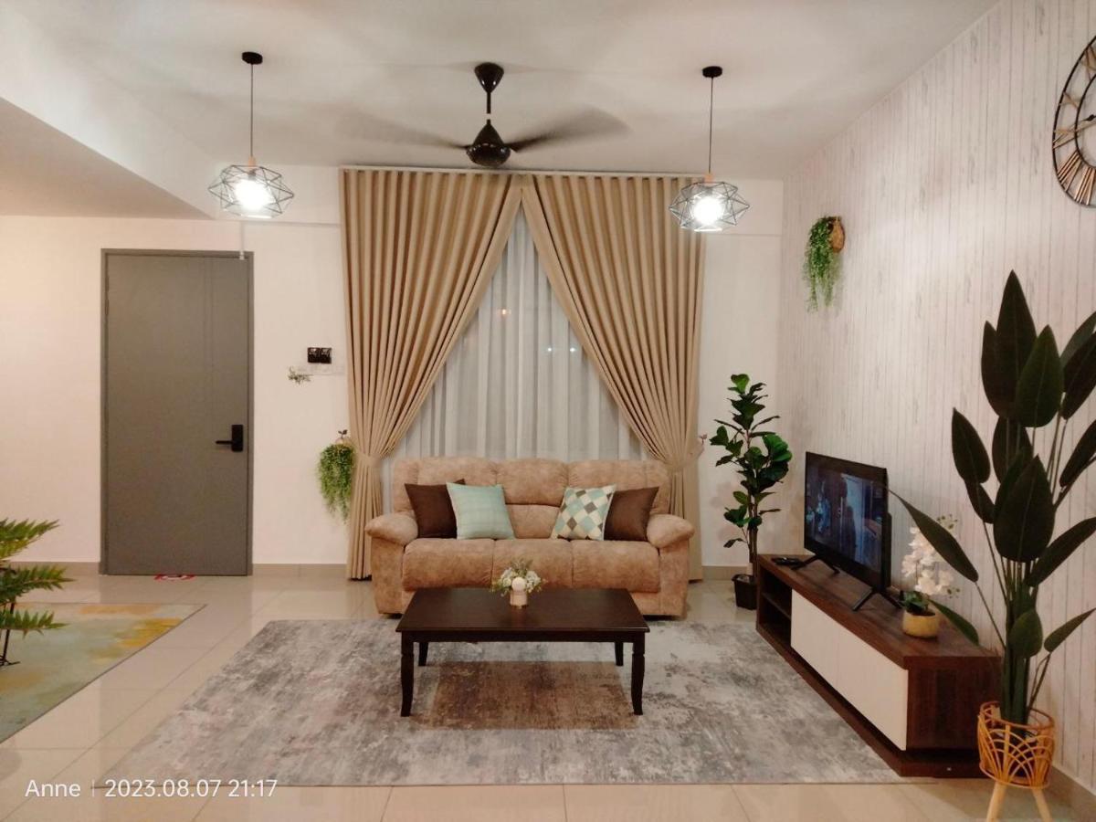 Rumah liburan Desaru Rock House *